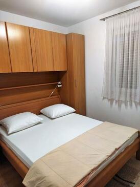 Apartamentos con parking Biograd na Moru, Biograd - 20756