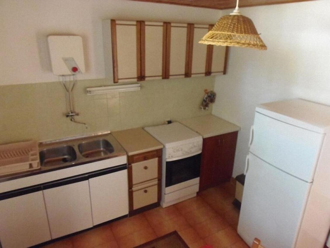 Appartamenti con parcheggio Guduce, Ugliano - Ugljan - 20760