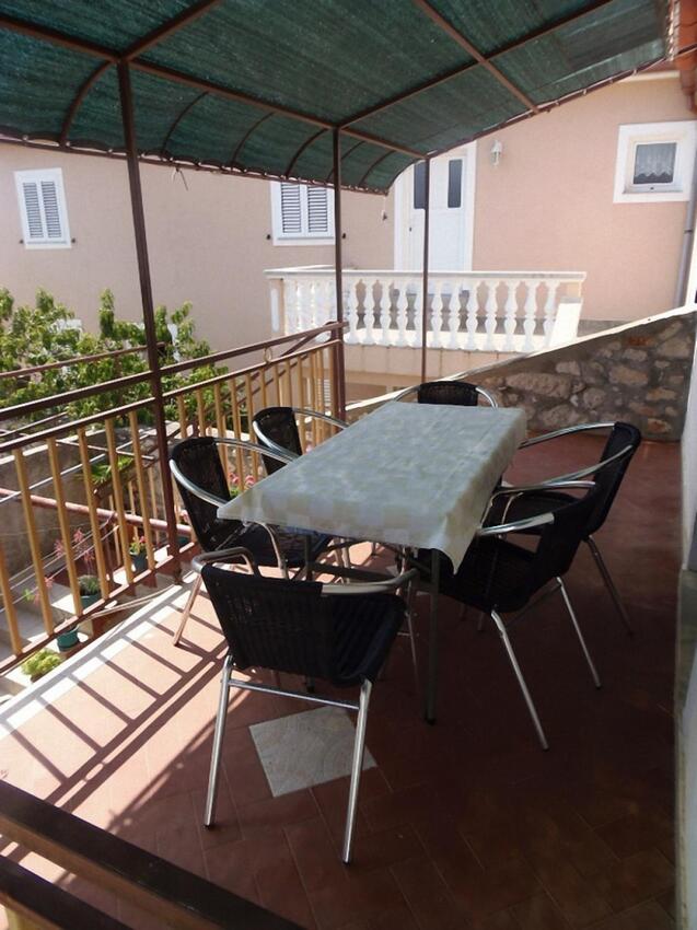 Appartamenti con parcheggio Guduce, Ugliano - Ugljan - 20760