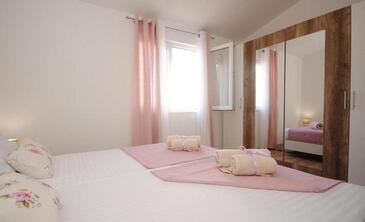 Ferienwohnungen mit Parkplatz Kastel Stafilic, Kastela - 20763