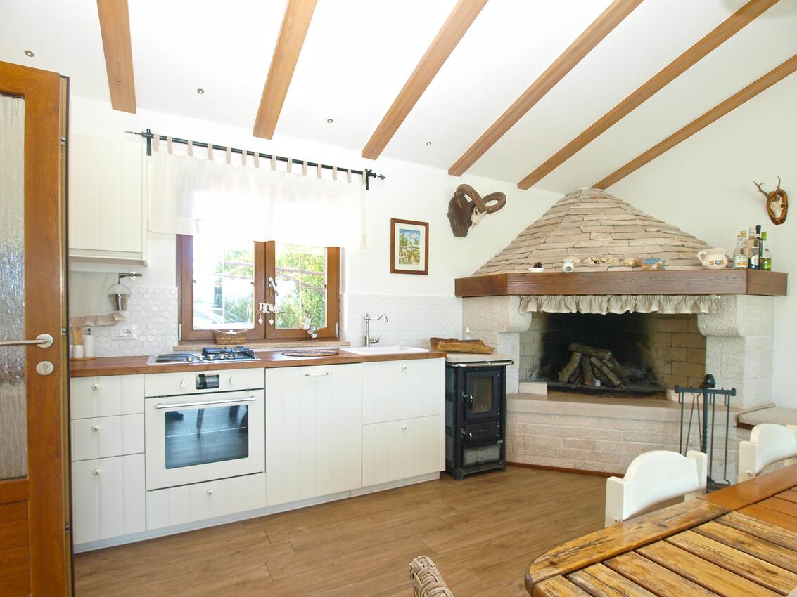 Family friendly house with a swimming pool Valbandon, Fažana - 20772