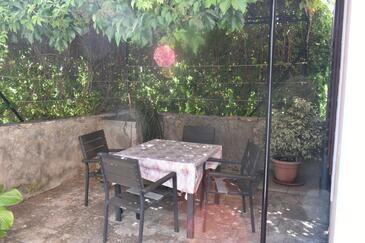 Two bedroom apartment Mali Lošinj, Lošinj (A-20783-a(