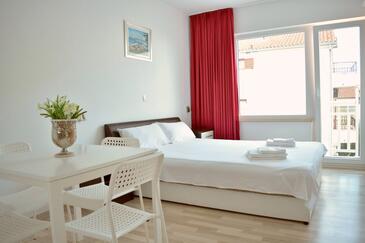 Apartments and rooms by the sea Promajna, Makarska - 20786
