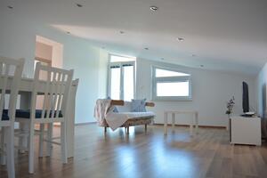 Třípokojový apartmán Promajna Třípokojový apartmán Promajna, Makarská - Makarska (A-20786-c)