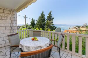 Two bedroom apartment Omiš (A-20787-b)