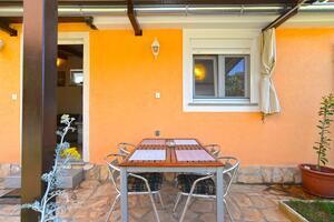 Trojizbový apartmán Fažana (A-20792-a)