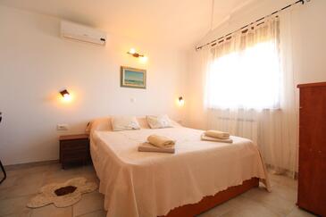 Ház családok részére medencével Liznjan, Medulin - 20798