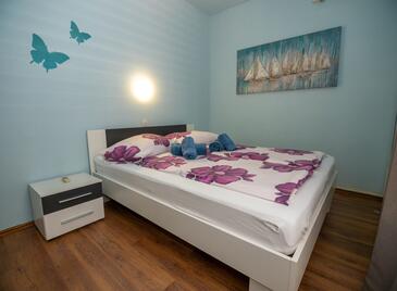 Apartmani za obitelj s djecom Lopar, Rab - 20830