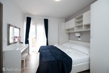 Apartmány pro rodiny s dětmi Lopar, Rab - 20830