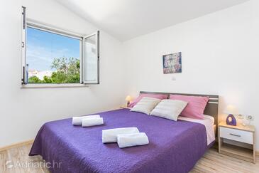 Apartmanok parkolóhellyel Kastel Stafilic, Kastela - 20843