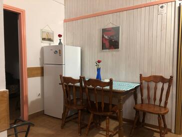 Leiligheter med parkering Mrljane, Pasman - 20850