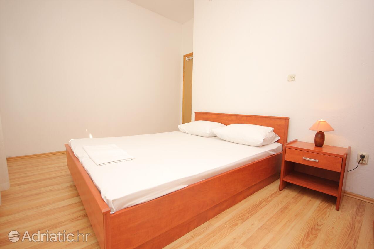 A-2087-b - Privatunterkunft - Ferienwohnungen am Meer Podstrana, Split