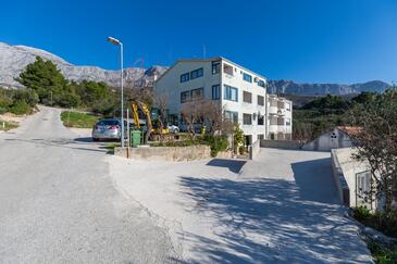 Tučepi, Makarska, Propiedad 20878 - Apartamentos con una playa de guijarros.