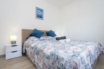 Ferienwohnungen mit Parkplatz Soline, Krk - 20895