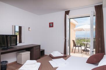 Ház családok részére medencével Skrip, Brac - 20897