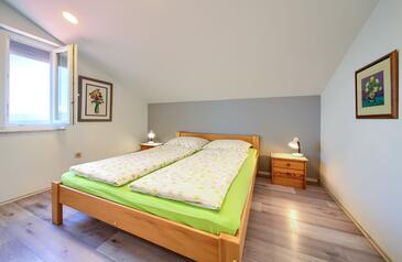 Apartmani s parkingom Njivice, Krk - 20898