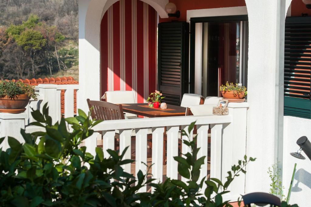 Appartamenti per famiglie con bambini Zrnovnica, Spalato - Split - 20916