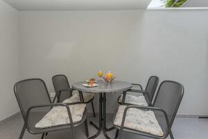 Studio flat Makarska (AS-20923-c(