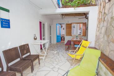 Apartmaji ob morju Zaliv Zaraće, Hvar - 20924 Adriatic.hr