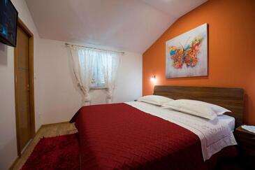 Haus mit Pool für Familien Zagvozd, Zagora - 20945