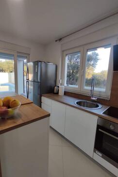 Rodinné apartmány s bazénem Sveti Filip i Jakov, Biograd - 20967