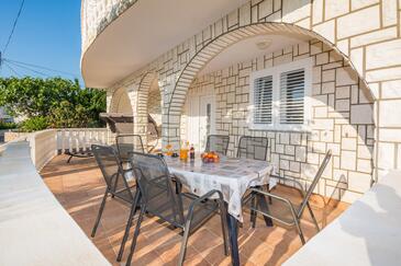 Apartmaji s parkingom Vir - 20971 Adriatic.hr