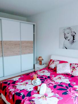 Ferienhaus mit Parkplatz Kastel Luksic, Kastela - 20992