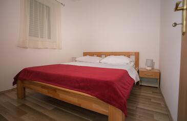 Lejlighedens parkeringsplads Kastel Kambelovac, Kastela - 20993