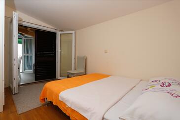 Lejlighedens parkeringsplads Kastel Kambelovac, Kastela - 20993