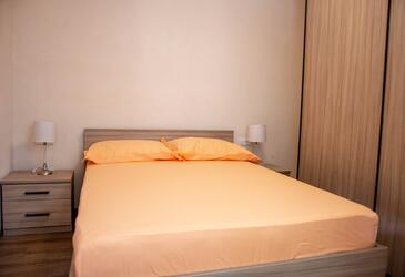 Ferienwohnungen am Meer Kastel Novi, Kastela - 21006