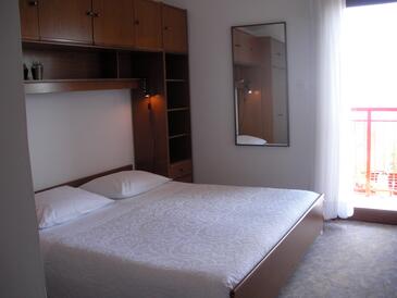 Appartamenti accanto al mare Baia Zarace, Lesina - Hvar - 21007