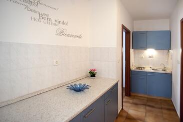 Apartments by the sea Rastići, Čiovo - 2104