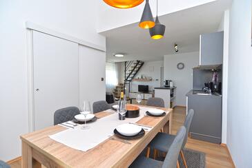 Family-friendly apartments with swimming pool Vodnjan, Fažana - 21040