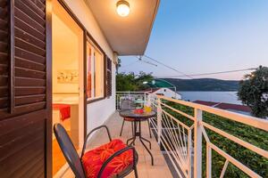 2-Zimmer-Ferienwohnung Poljica, Trogir (A-21041-a(