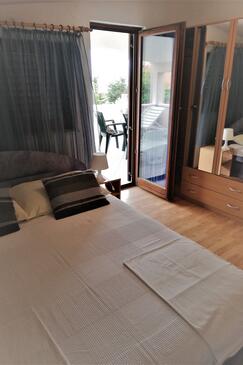 Apartmaji s parkingom Vir - Lozice, Vir - 21047