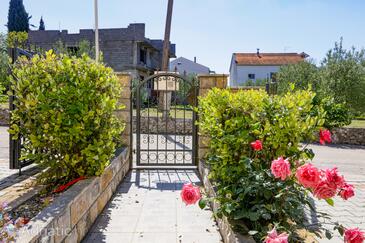 Apartments with parking space Biograd na Moru, Biograd - 21048