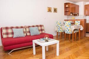 1-Zimmer-Ferienwohnung Omis (A-21050-a)