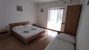 Apartments with WiFi Duće, Omiš - 21055