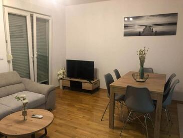 2-Zimmer-Ferienwohnung Omis (A-21057-a)