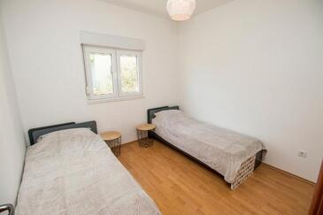 Apartamenty z parkingiem Omis - 21058