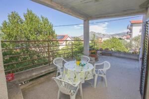 Appartamento di tre stanze Nemira, Almissa - Omiš (A-21059-c)