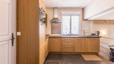 Appartamenti accanto al mare Mavarstica, Bua - Čiovo - 21062