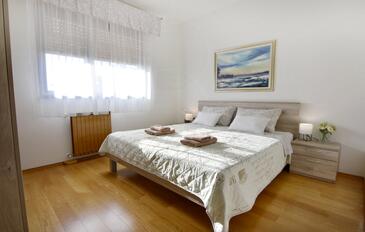 Ferienwohnungen mit Parkplatz Umag - 21070