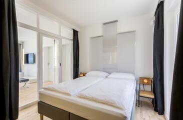 Ferienwohnungen und Zimmer mit Pool Kastel Novi, Kastela - 21079