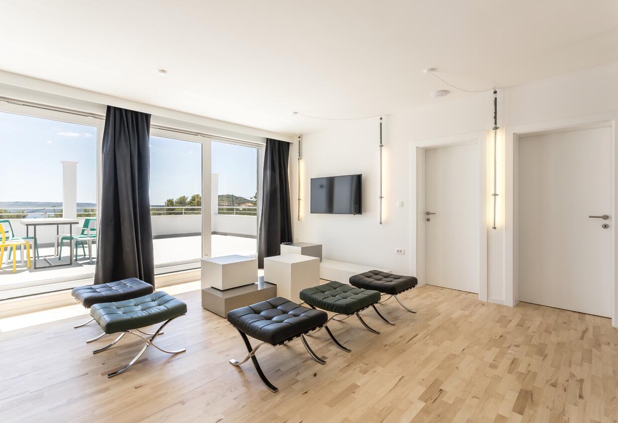 Appartamenti e camere con piscina Kastel Novi, Castelli - Kaštela - 21079