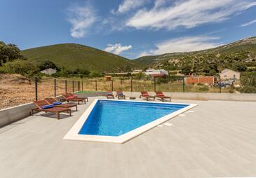 Apartments and rooms with a swimming pool Kaštel Novi, Kaštela - 21079