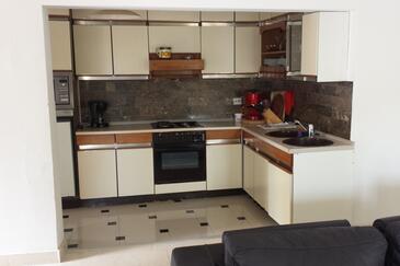 Apartmanok parkolóhellyel Supetar, Brac - 21110