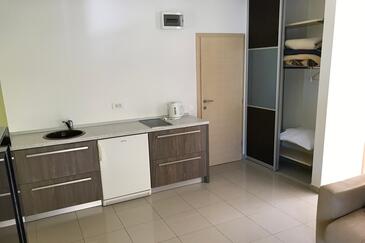 Apartmani s parkingom Supetar, Brač - 21110