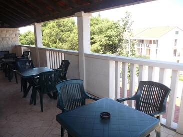 Appartamenti con parcheggio San Pietro di Brazza - Supetar, Brazza - Brač - 21110