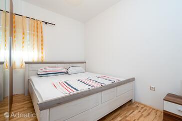 Apartmanok és szobák a tenger mellett Posedarje, Novigrad - 21123